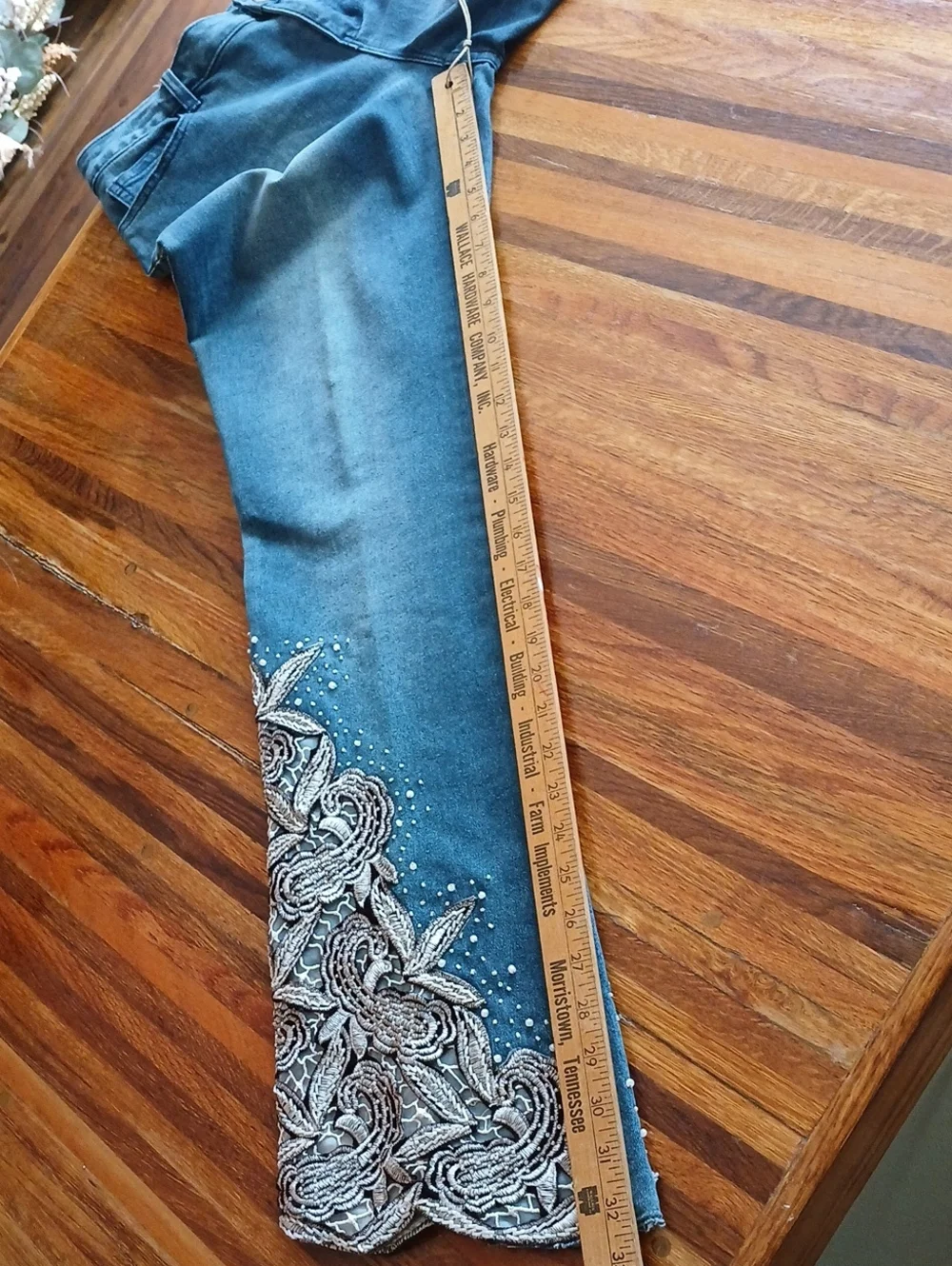 Boston Proper Embellished Embroidered Stretch Denim Jeans - 10